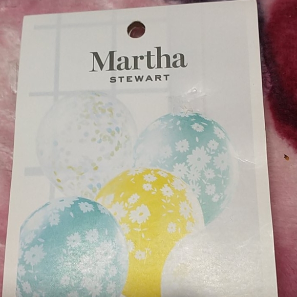 Martha stewart confetti balloons. - Picture 2 of 4